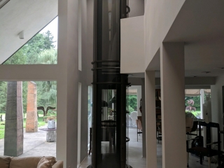 Vacuum Elevator