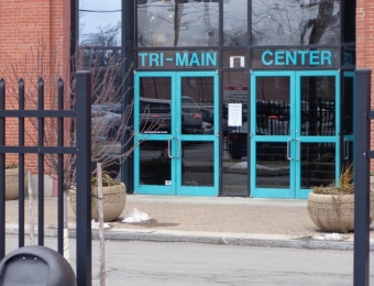 Tri-Main Center Buffalo, NY Enclosure Lift